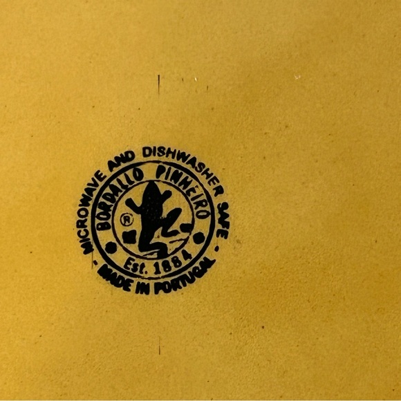 13” Platter - Bordallo Pinheiro - Picture 9 of 14